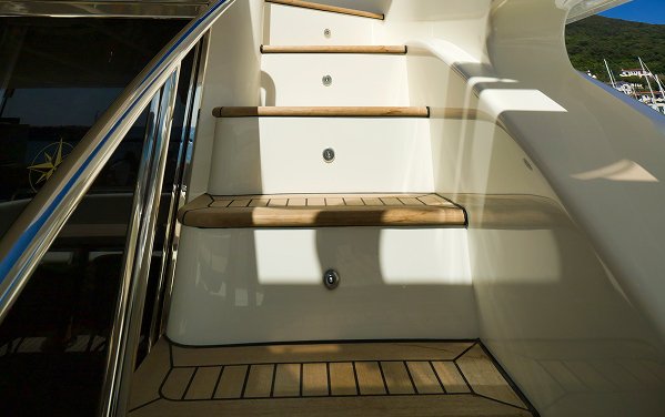 yatch walls-before-after (2)